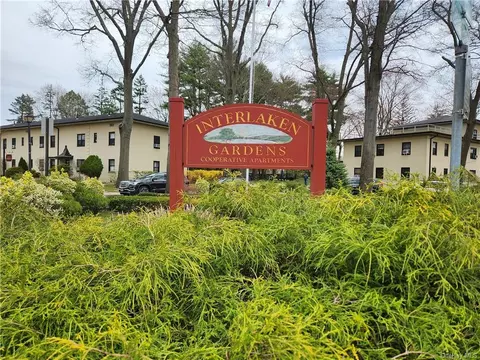 64 Manchester Rd # B22, Eastchester, NY 10709
