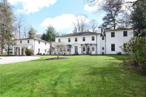 15 Bertha Pl, Greenburgh, NY 10533