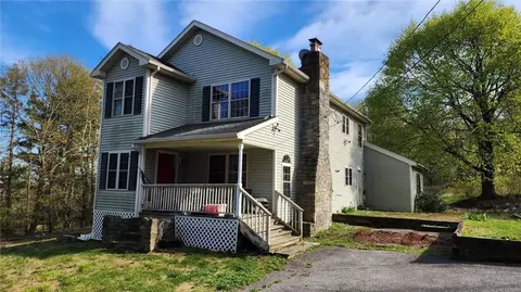 7 Muscoot Rd S, Mahopac, NY 10541
