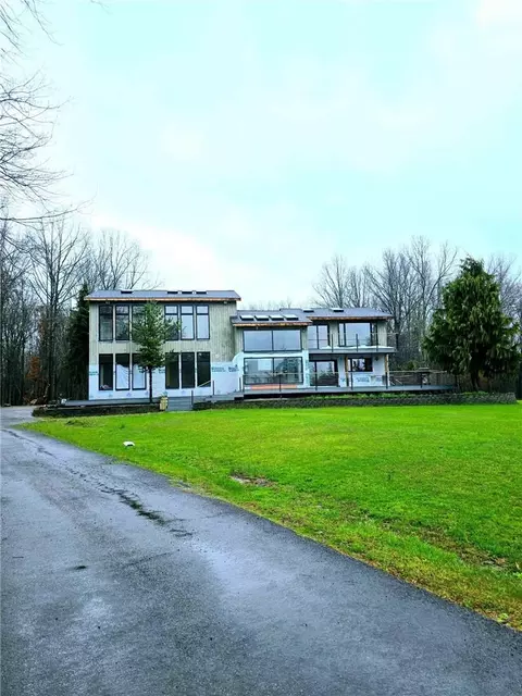 487 County Route 12, Wawayanda, NY 10958