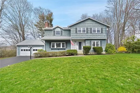 3661 Edgehill Rd, Yorktown, NY 10598