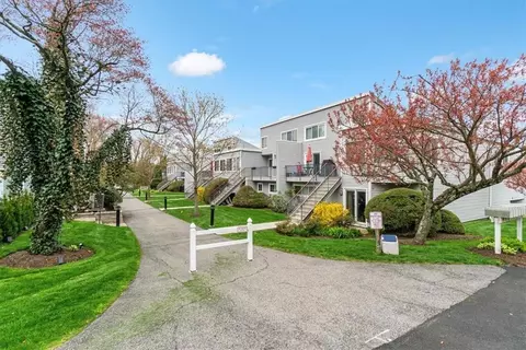 268 Babbitt Rd #LA10, Bedford Hills, NY 10507