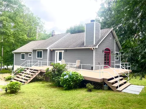 574 Long Pond Rd, Mahopac, NY 10541