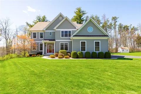 38 Keith Dr, La Grange, NY 12603