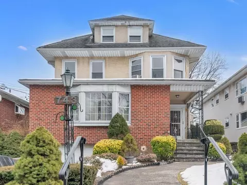 743 Gramatan Ave, Mount Vernon, NY 10552