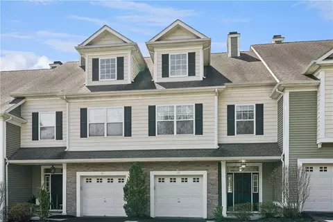 28 High Ridge Ln, Wallkill, NY 10940