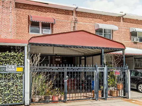 1269 E 223 St, New York, NY 10466