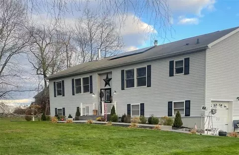224 Grange Rd, Mount Hope, NY 10963