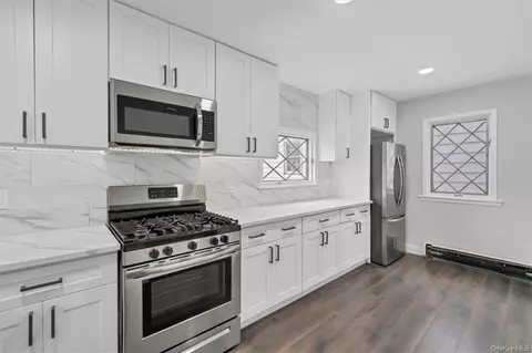 2760 Hone Ave, Bronx, NY 10469
