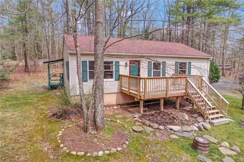 69 W Peenpack Trl, Deerpark, NY 12780