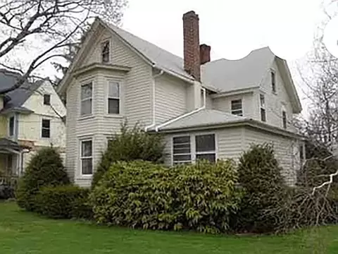 22 Maple Ave, Ellenville, NY 12428