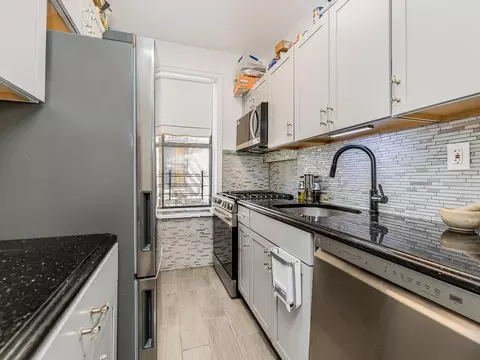 2965 Decatur Ave #2C, New York, NY 10458