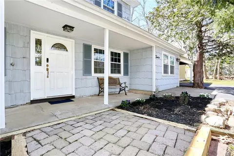 12 Kakiat Ln, Ramapo, NY 10977