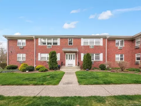 237 N Middletown Rd #H, Orangetown, NY 10965