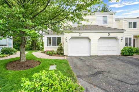 39 Top Of The Rdg #D15, Rye, NY 10543