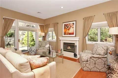914 Heritage Hls #B, Somers, NY 10589