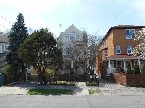 559 Van Cortlandt Park Ave, Yonkers, NY 10705