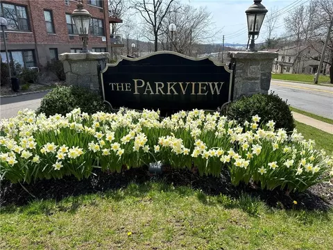 121 S Highland Ave #2C, Ossining, NY 10562