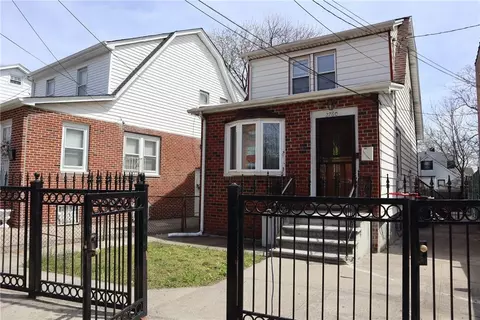 2760 Woodhull Ave, New York, NY 10469