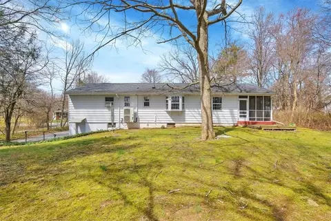 79 Brothers Rd, Wappinger, NY 12590