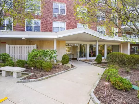 222 Martling Ave #5B, Greenburgh, NY 10591