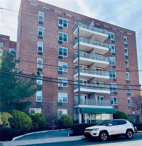 1296 Midland Ave #A7, Yonkers, NY 10704