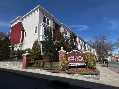 108 Hadden St, Peekskill, NY 10566