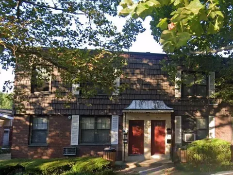 70-32 136th St #B, Flushing, NY 11367