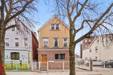 2782 Pond Pl, New York, NY 10458
