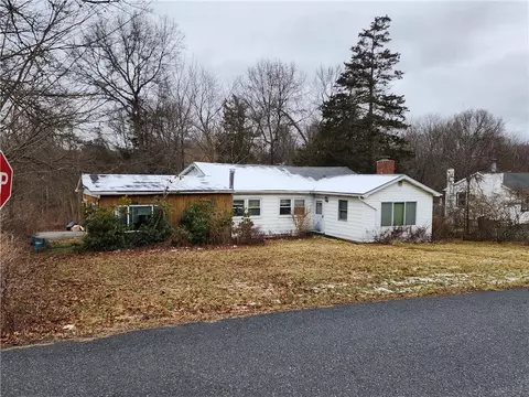 1 Herbst Dr, Monroe, NY 10950