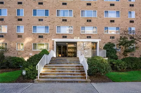 414 Benedict Ave #GR6, Greenburgh, NY 10591