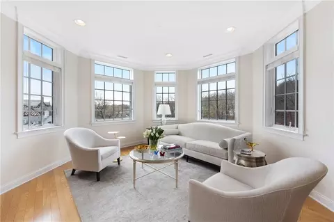 1 Christie Pl #304W, Scarsdale, NY 10583