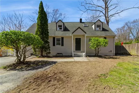225 Sprout Brook Rd, Cortlandt, NY 10567