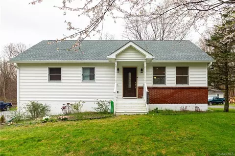 2170 New Hackensack Rd, Poughkeepsie, NY 12603