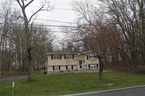 266 Collabar Rd, Crawford, NY 12549