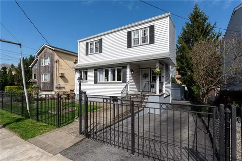 131 Florence St, Yonkers, NY 10704