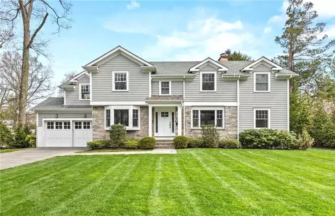 11 Kempster Rd, Greenburgh, NY 10583