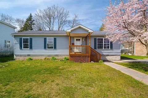 8 Brown St, Port Jervis, NY 12771