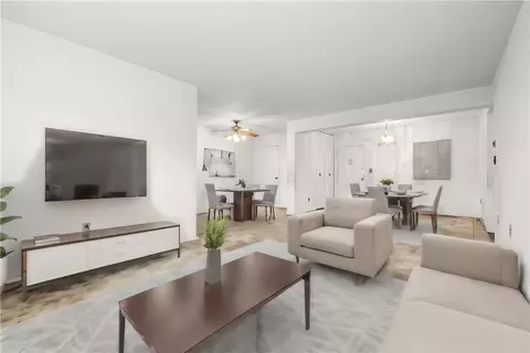 7 Balint Dr #324, Yonkers, NY 10710