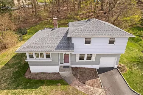 13 Buena Vista Ave, Peekskill, NY 10566