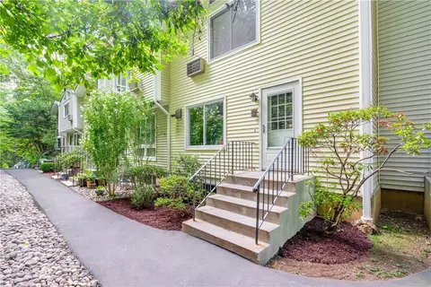 36 Scenic Cir, Cortlandt, NY 10520