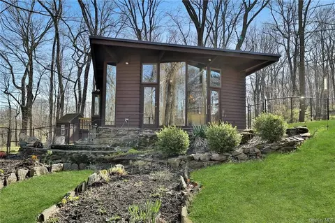 224 Hessian Hills Rd, Cortlandt, NY 10520
