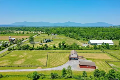 205 Lasher Rd, Tivoli, NY 12583