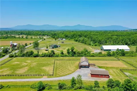205 Lasher Rd, Tivoli, NY 12583