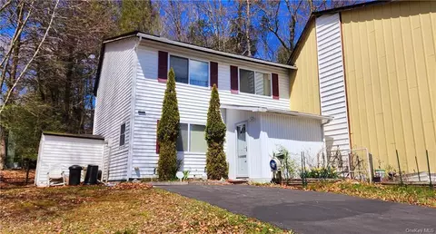 33 Robert Rd, Thompson, NY 12751