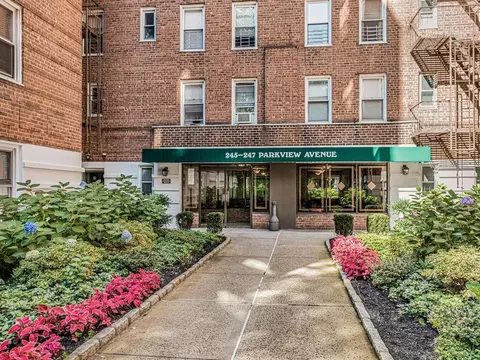 245 Parkview Ave #6 I, Yonkers, NY 10708