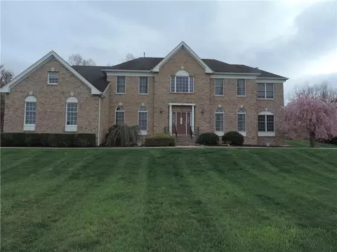 38 Logans Way, East Fishkill, NY 12533