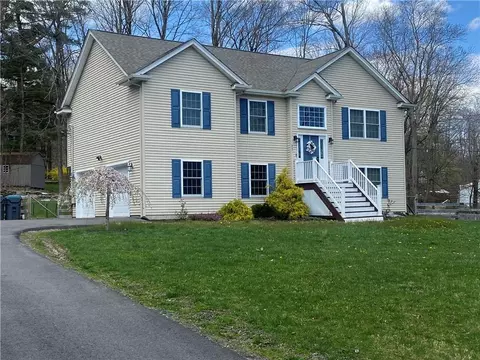 71 New Rd, Newburgh, NY 12550