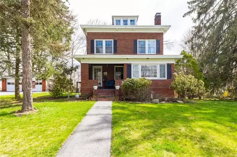 15 Ferris Ln, Poughkeepsie, NY 12601