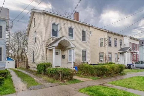 23 Jewett Ave, Poughkeepsie, NY 12601